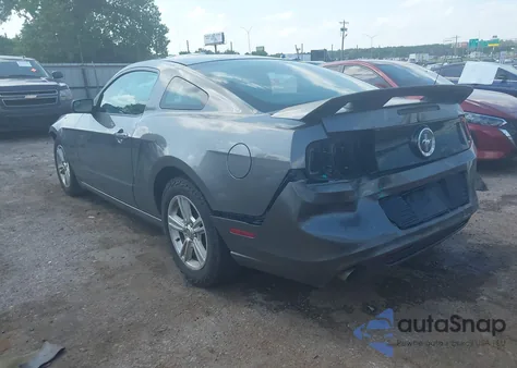 2014 Ford Mustang V6 from USA, damaged, VIN 1ZVBP8AM0E5310855